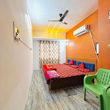 Shivalay Paying Guest House Варанаси Экстерьер фото