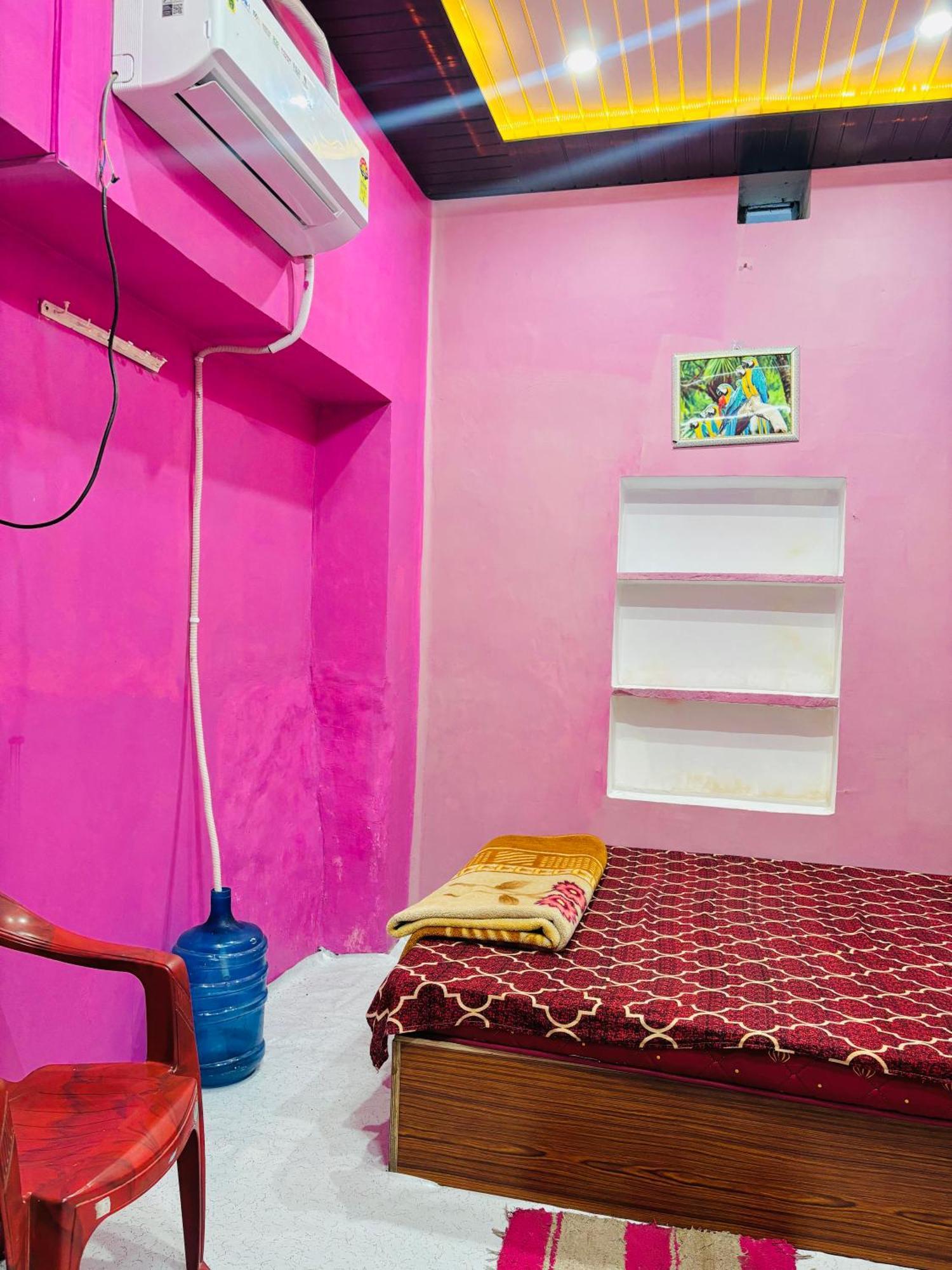 Shivalay Paying Guest House Варанаси Экстерьер фото