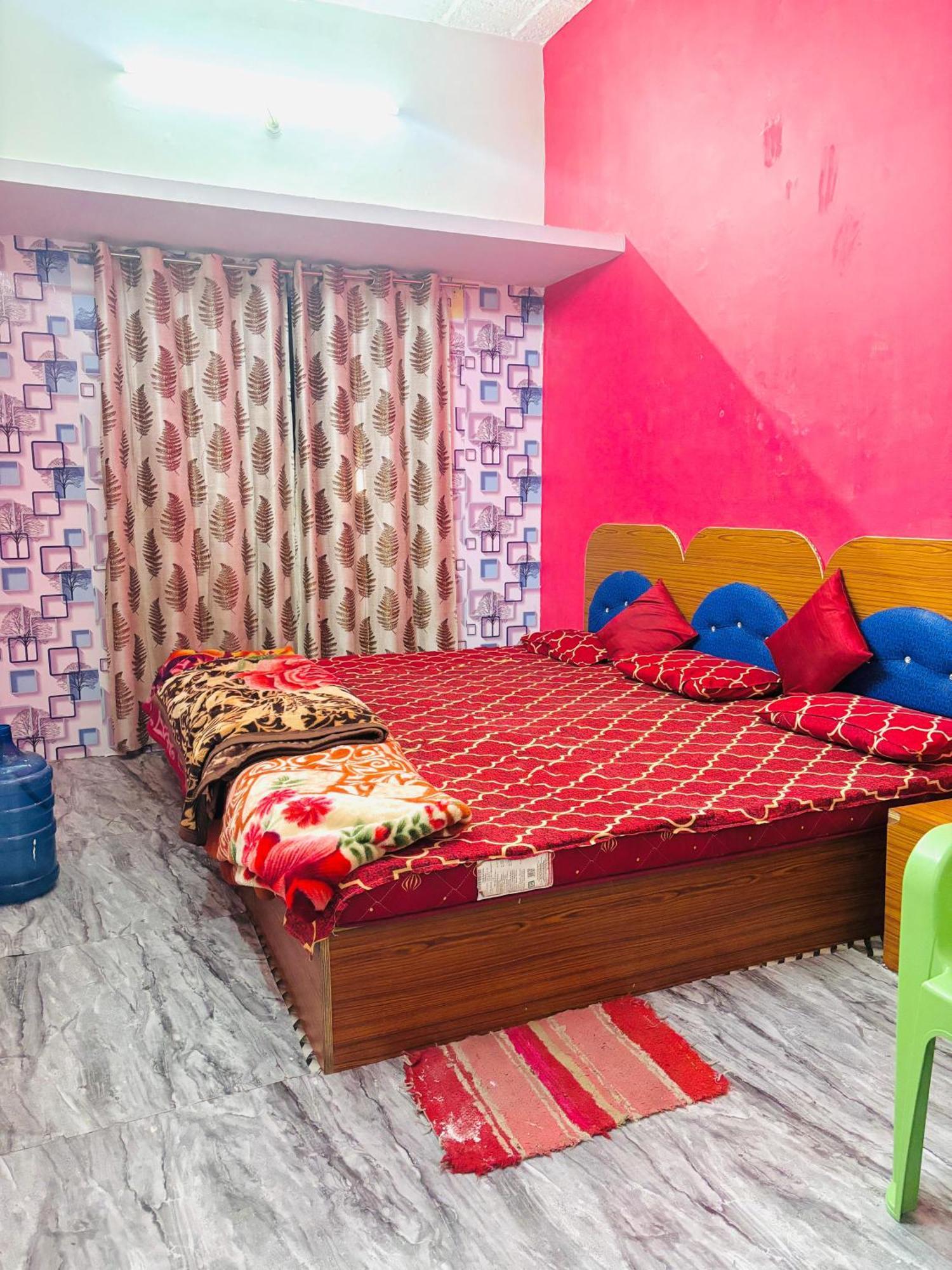 Shivalay Paying Guest House Варанаси Экстерьер фото