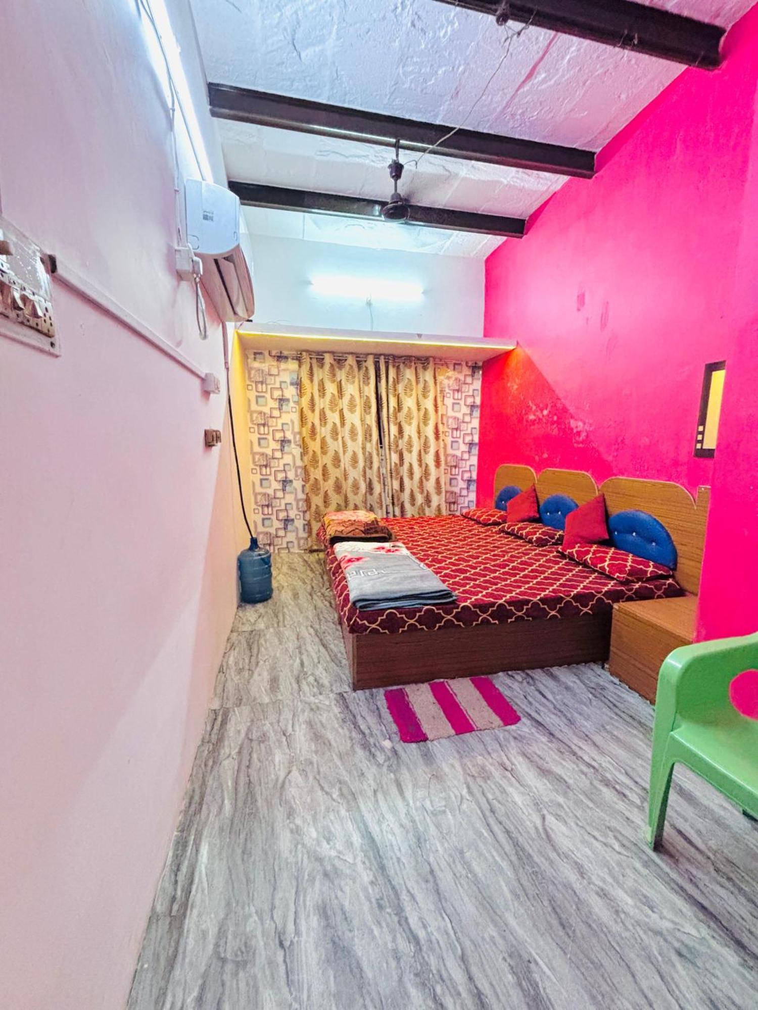Shivalay Paying Guest House Варанаси Экстерьер фото