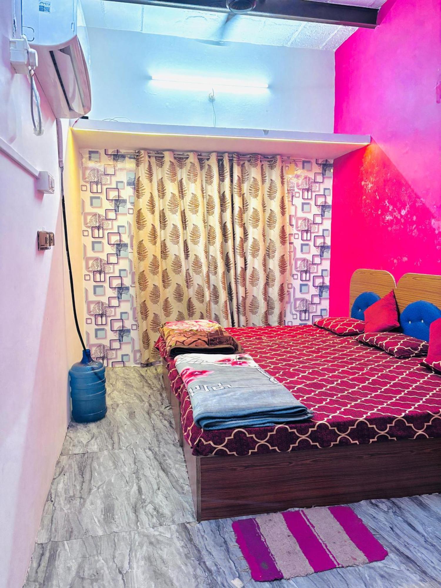 Shivalay Paying Guest House Варанаси Экстерьер фото